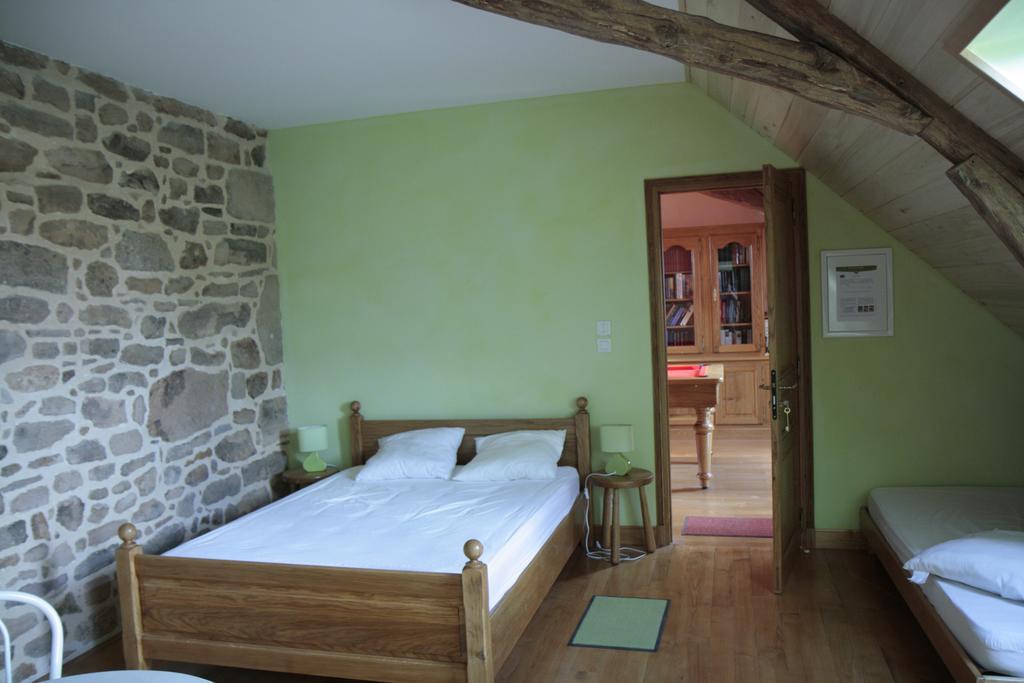 Gites De Lez Laguépie Room photo