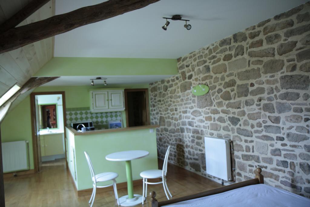 Gites De Lez Laguépie Room photo