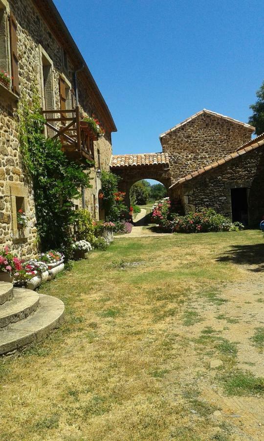 Gites De Lez Laguépie Exterior photo